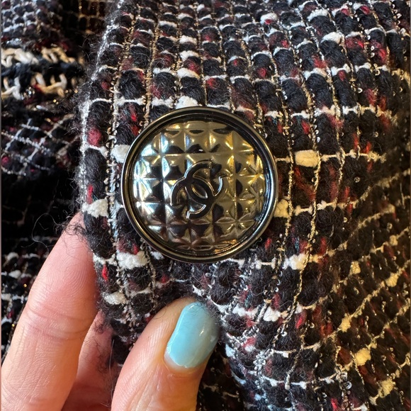 2017 CHANEL Tweed Blazer - Picture 9 of 9